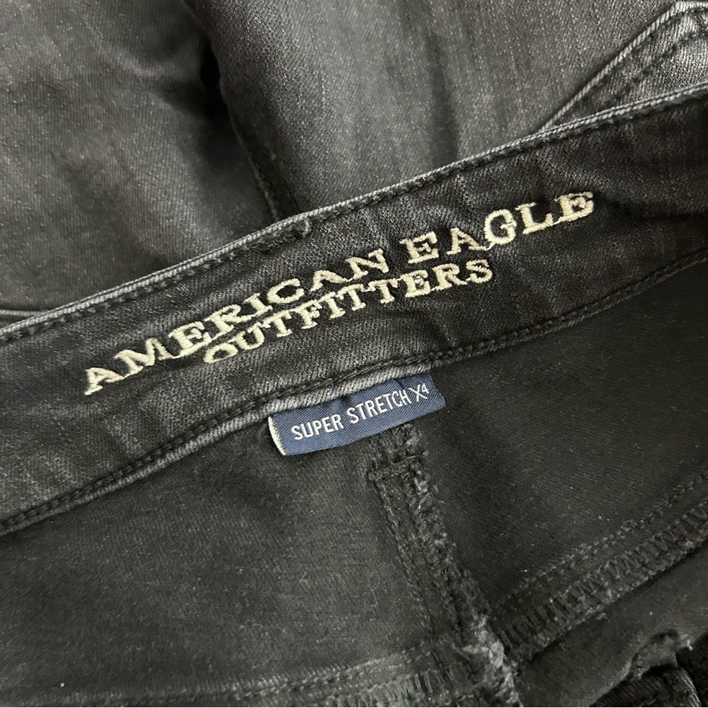 American Eagle Outfitters Black Ripped Super Stretch X4 Super Low Jegging Size 4 - Picture 8 of 10